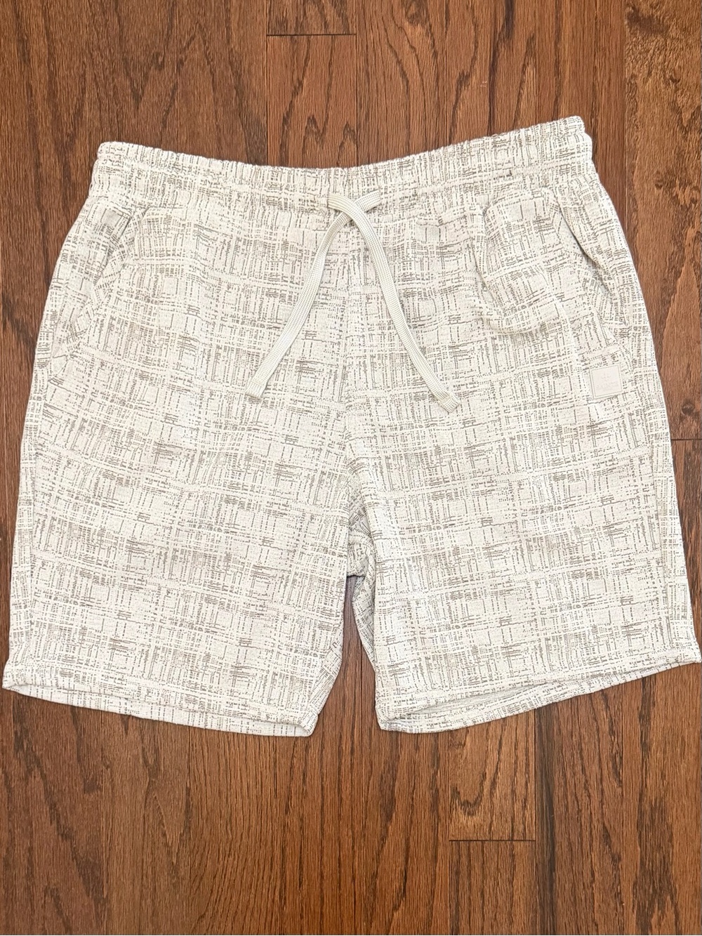 Saints Studio Men's Cream Gray Brown Textured Lounge Shorts size Large